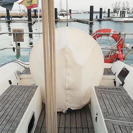 Boat-Apartamento Flotante Cadiz.. La Juanita Arroyo Buitenkant foto