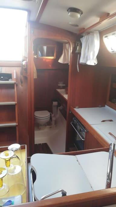 Boat-Apartamento Flotante Cadiz.. La Juanita Arroyo Buitenkant foto