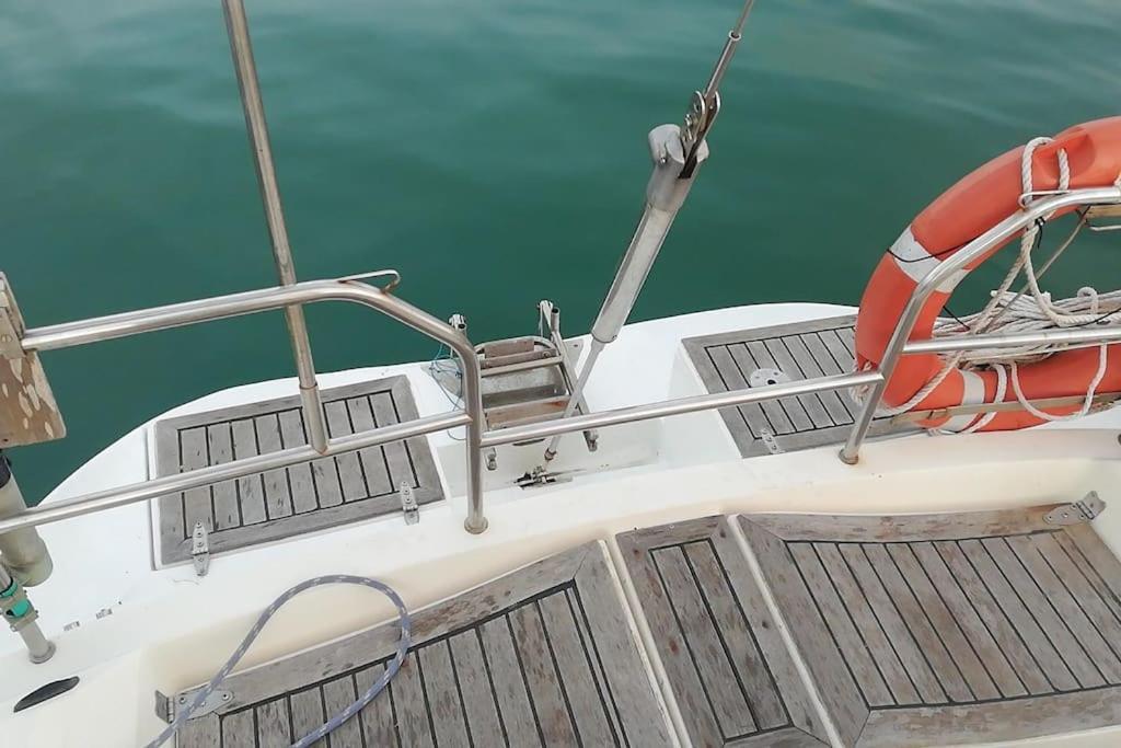 Boat-Apartamento Flotante Cadiz.. La Juanita Arroyo Buitenkant foto